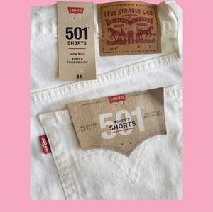Levi’s white denim shorts